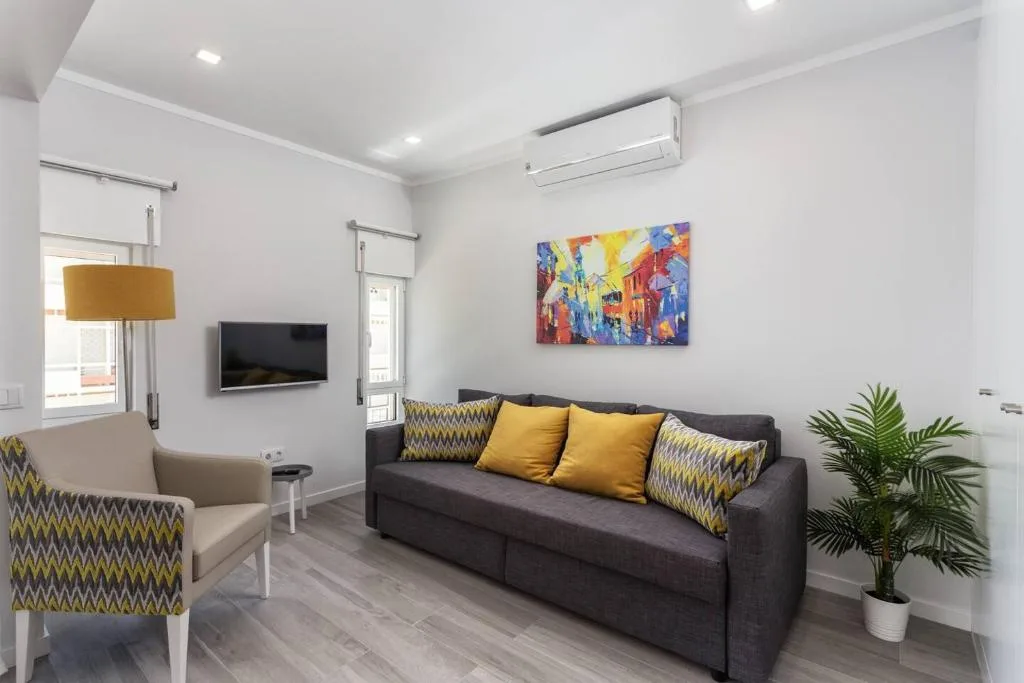 Luxury Beach Apartment — interior 9